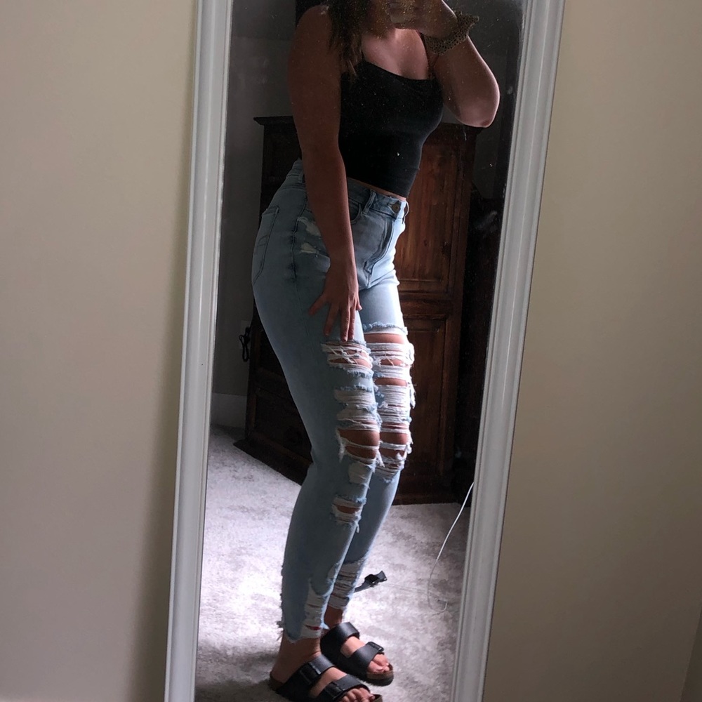 American eagle distressed jeans